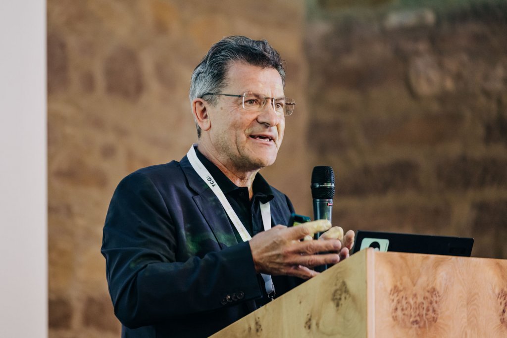 TCG_Insights_Event_Eröffnungsrede_Geschäftsführer_Erwin_Schwarzl